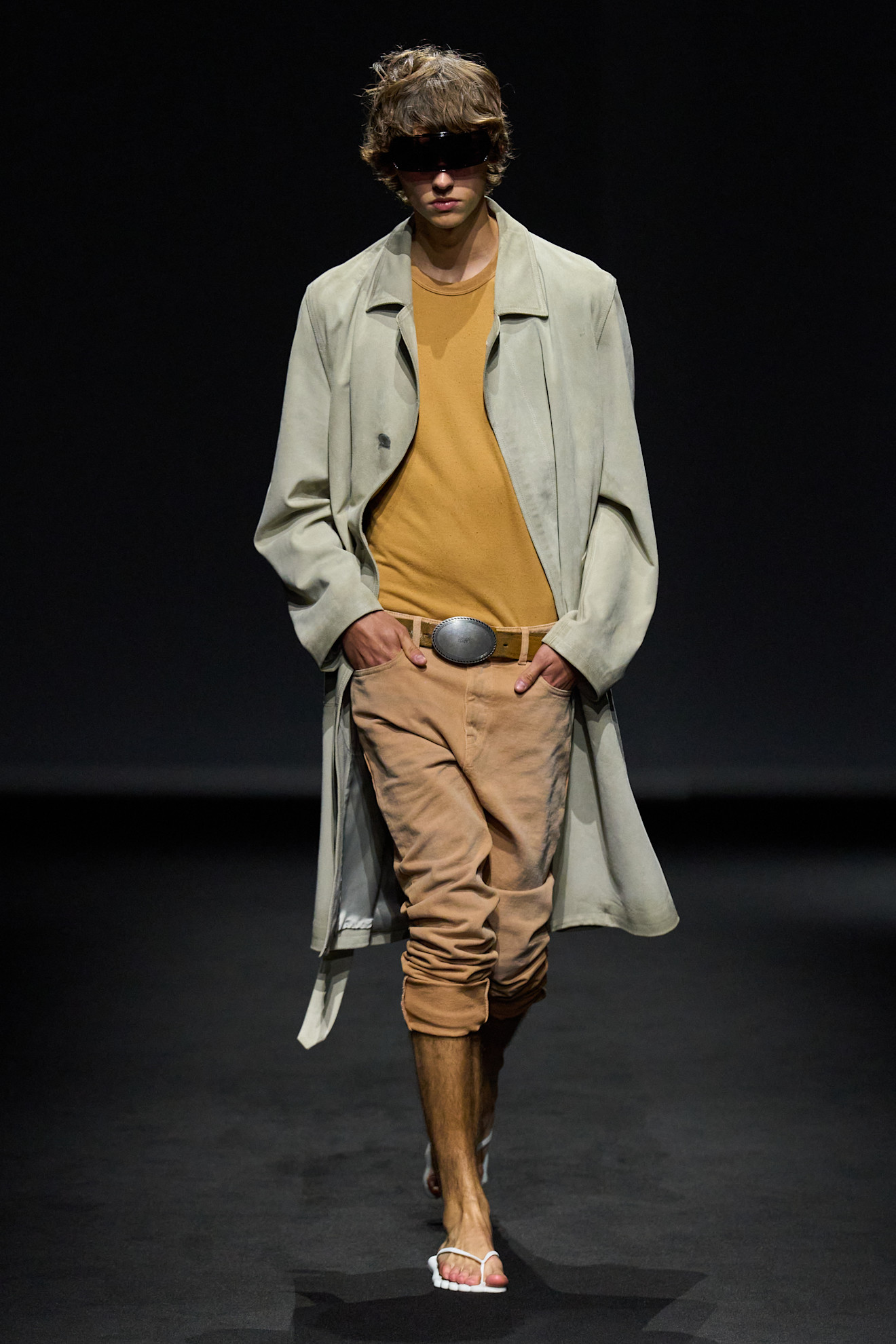 Сорочка стає сукнею, а светр — спідницею: MM6 Maison Margiela представив колекцію весна-літо 202726