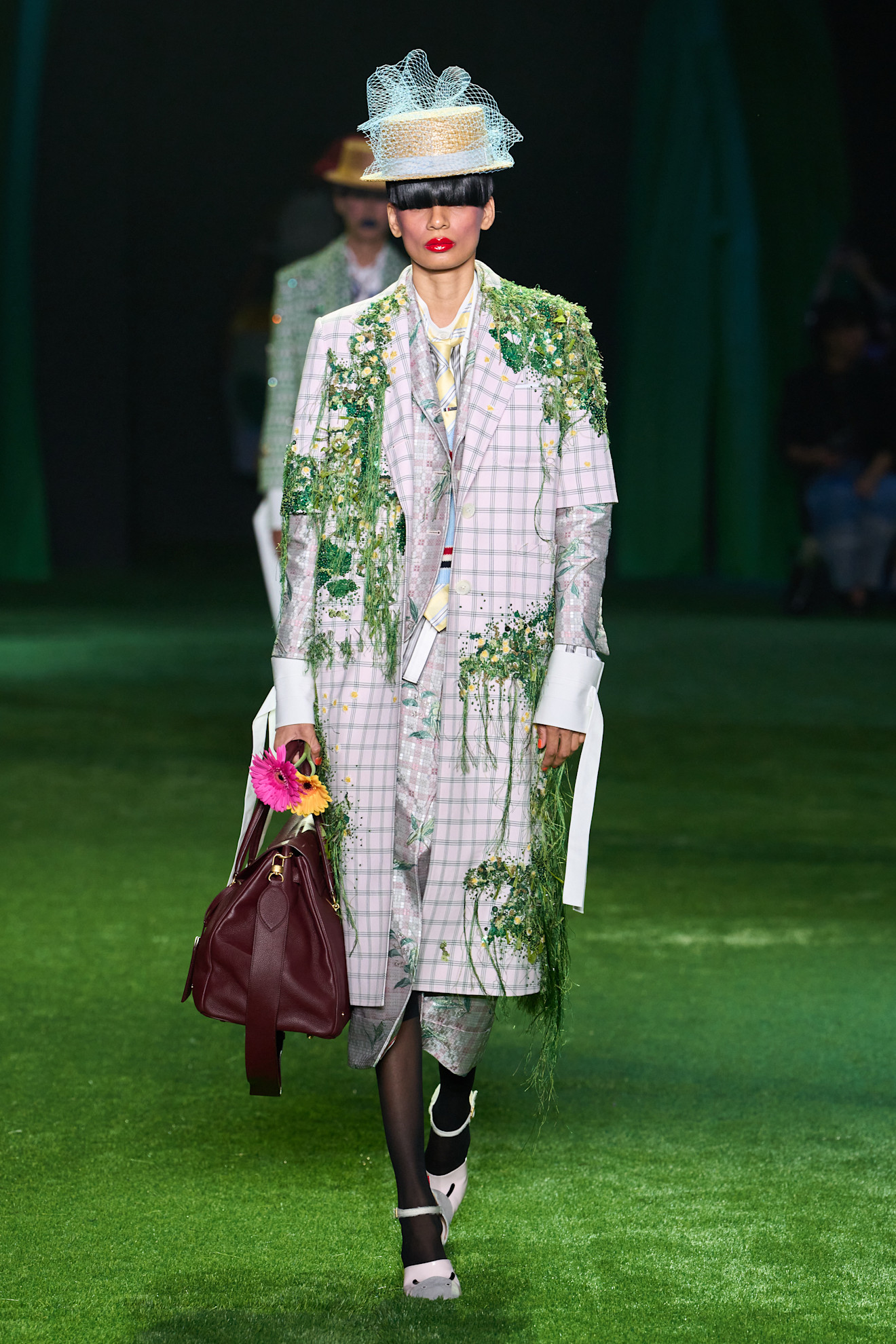 Народження метелика: роздивляємося нову колекцію Thom Browne весна-літо 202722
