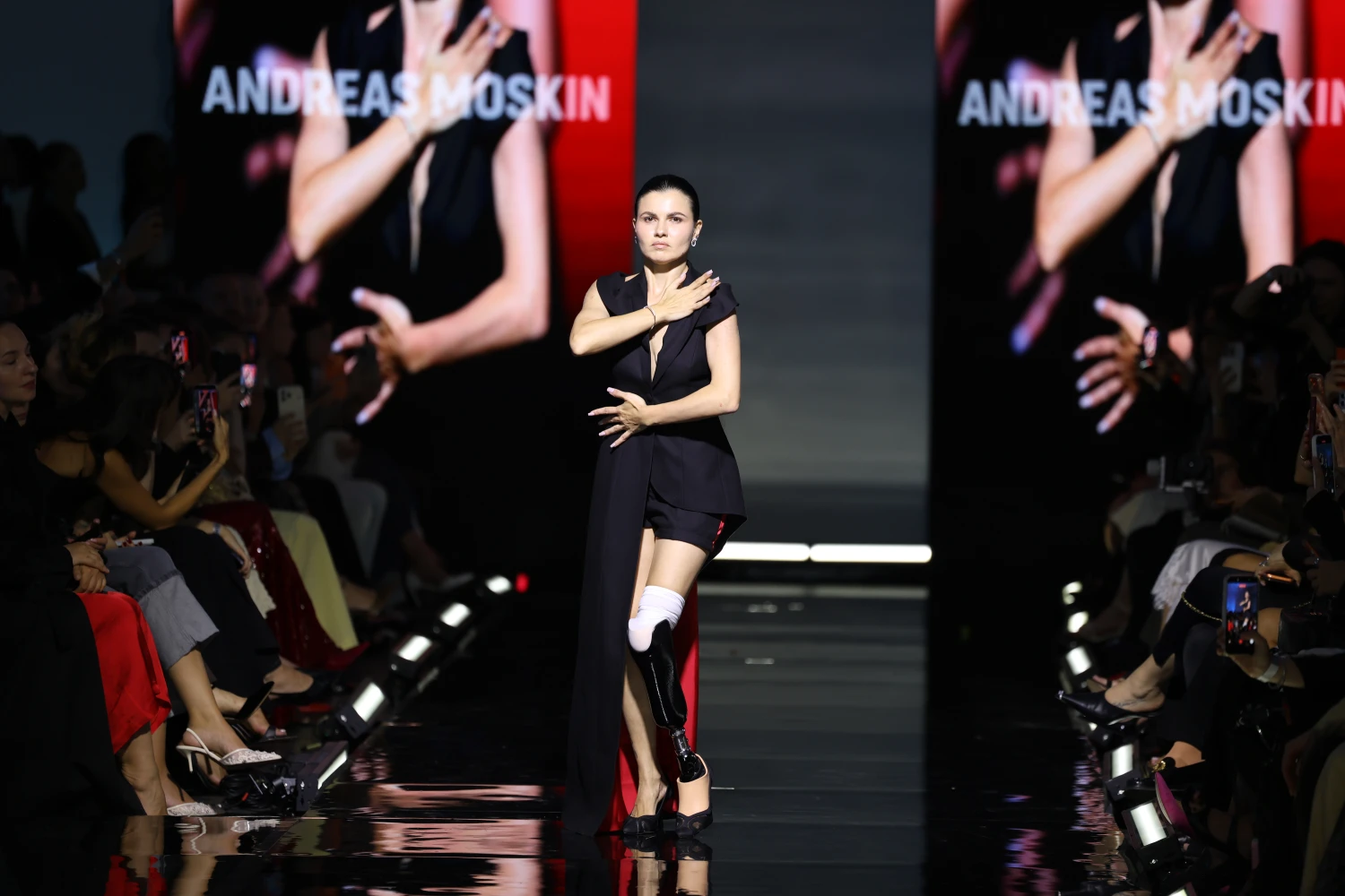 Ukrainian Fashion Week: Найяскравіші покази та презентації четвертого дня 312 Найцікавіші покази та презентації четвертого дня Ukrainian Fashion Week155