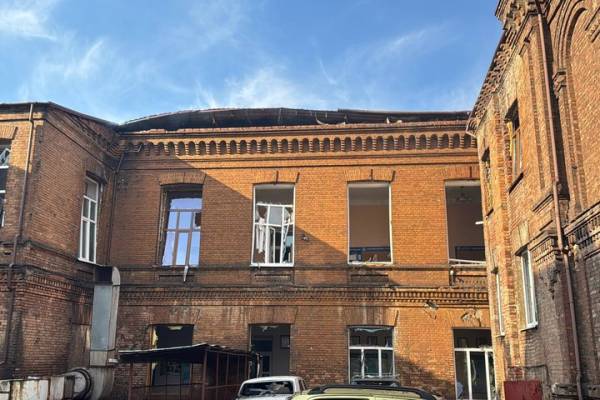 Російський дрон атакував історичний корпус Запорізького університету 9