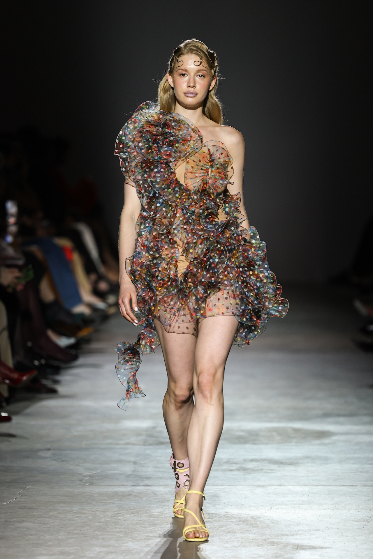 Яким був п'ятий день Ukrainian Fashion Week SS27: яскраві шоу, нові імена та закриття модного тижня55