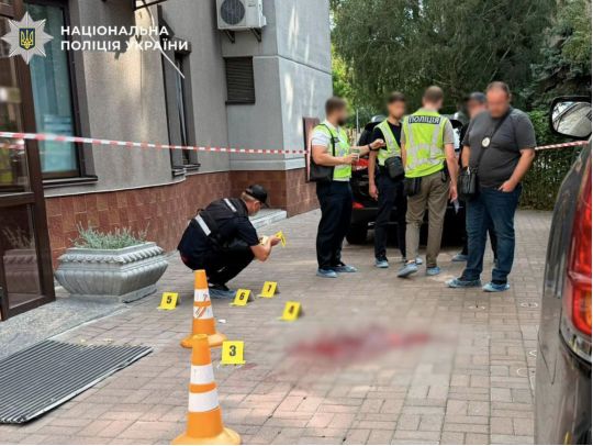 Поліція проводить спецоперацію в Києві для затримання озброєного злочинця 5