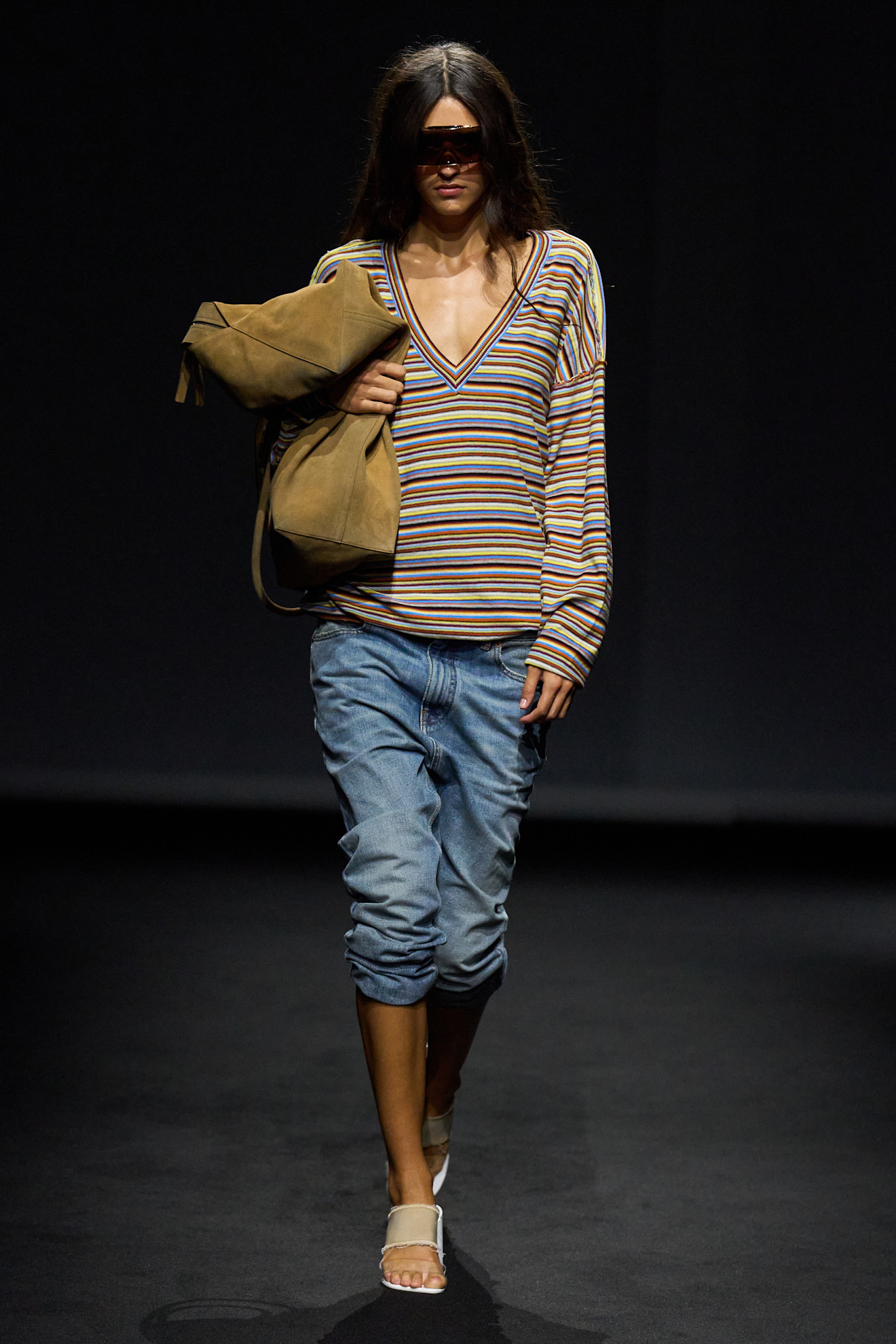 Сорочка стає сукнею, а светр — спідницею: MM6 Maison Margiela представив колекцію весна-літо 202727