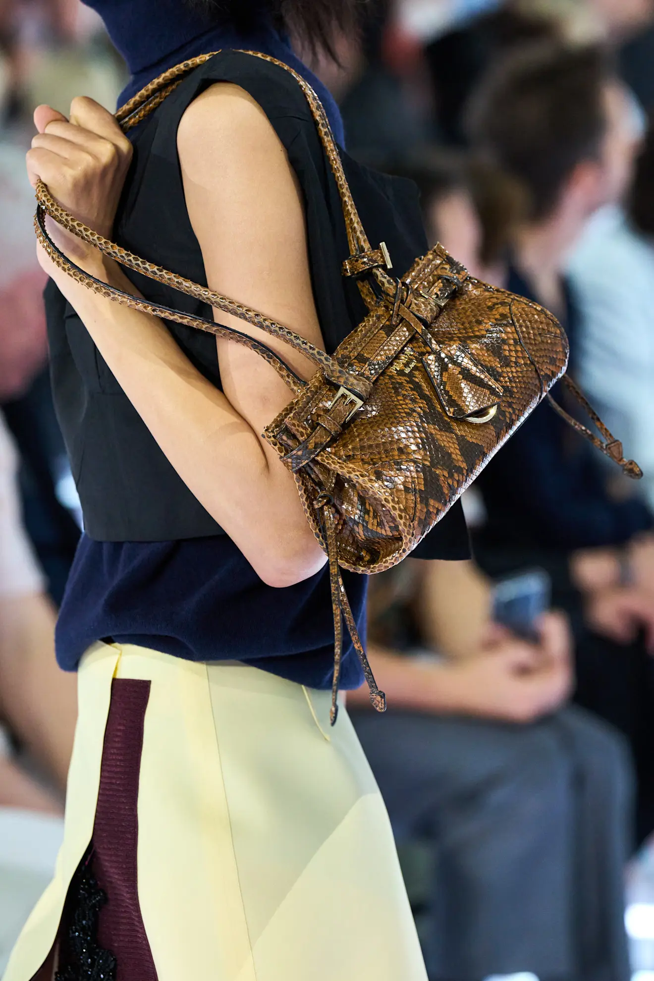 Усі в спідницях: Prada представили колекцію весна-літо 202744