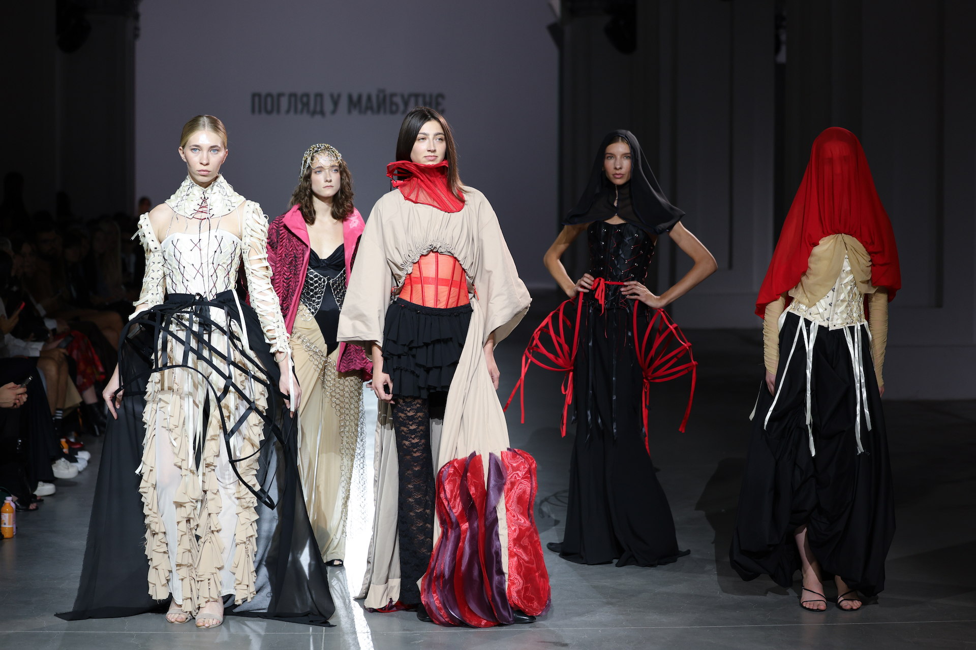 Яким був п'ятий день Ukrainian Fashion Week SS27: яскраві шоу, нові імена та закриття модного тижня103