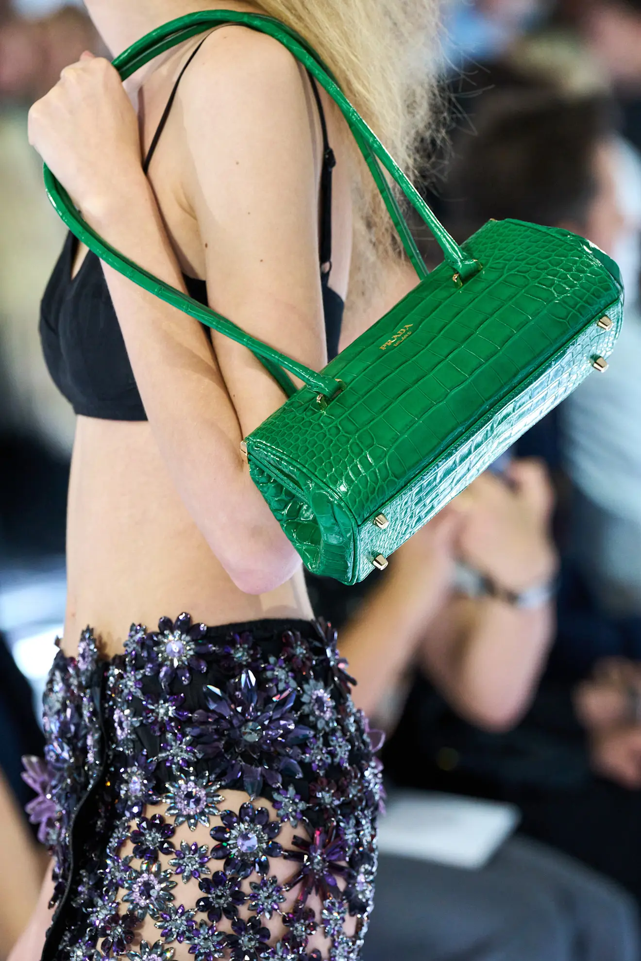 Усі в спідницях: Prada представили колекцію весна-літо 202743