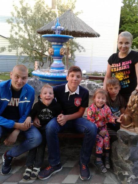 Мати-героїня виховує п'ятьох дітей, четверо з яких – з інвалідністю 9