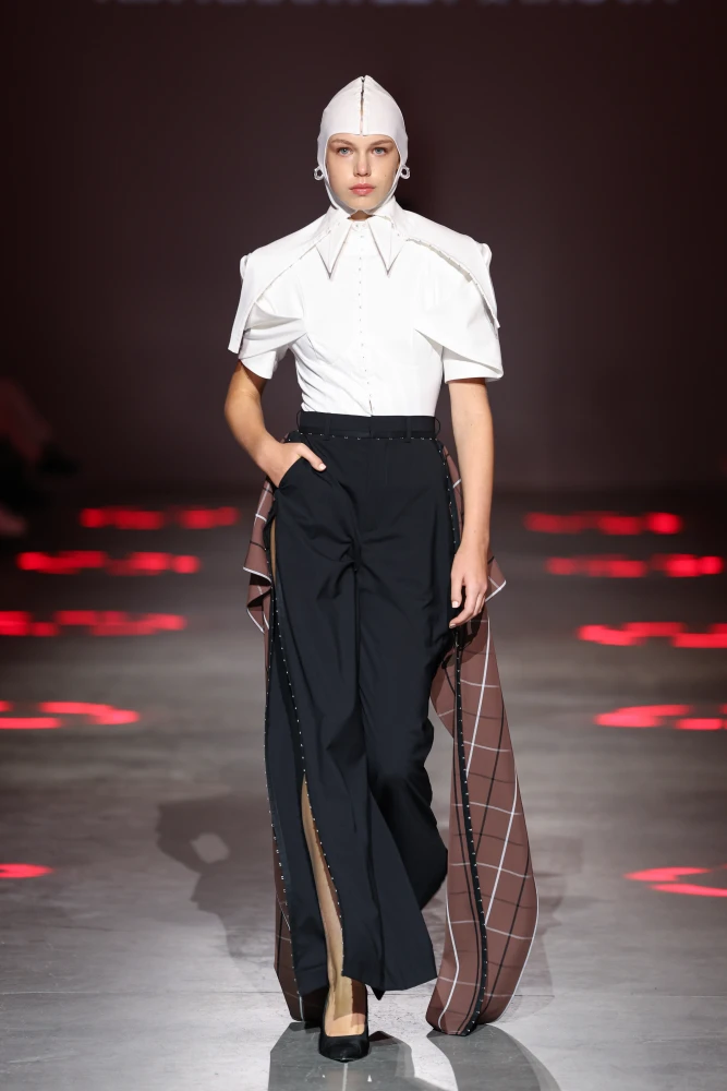 Ukrainian Fashion Week: найяскравіші події п'ятого дня 201 Найцікавіші покази та презентації п’ятого дня Ukrainian Fashion Week52