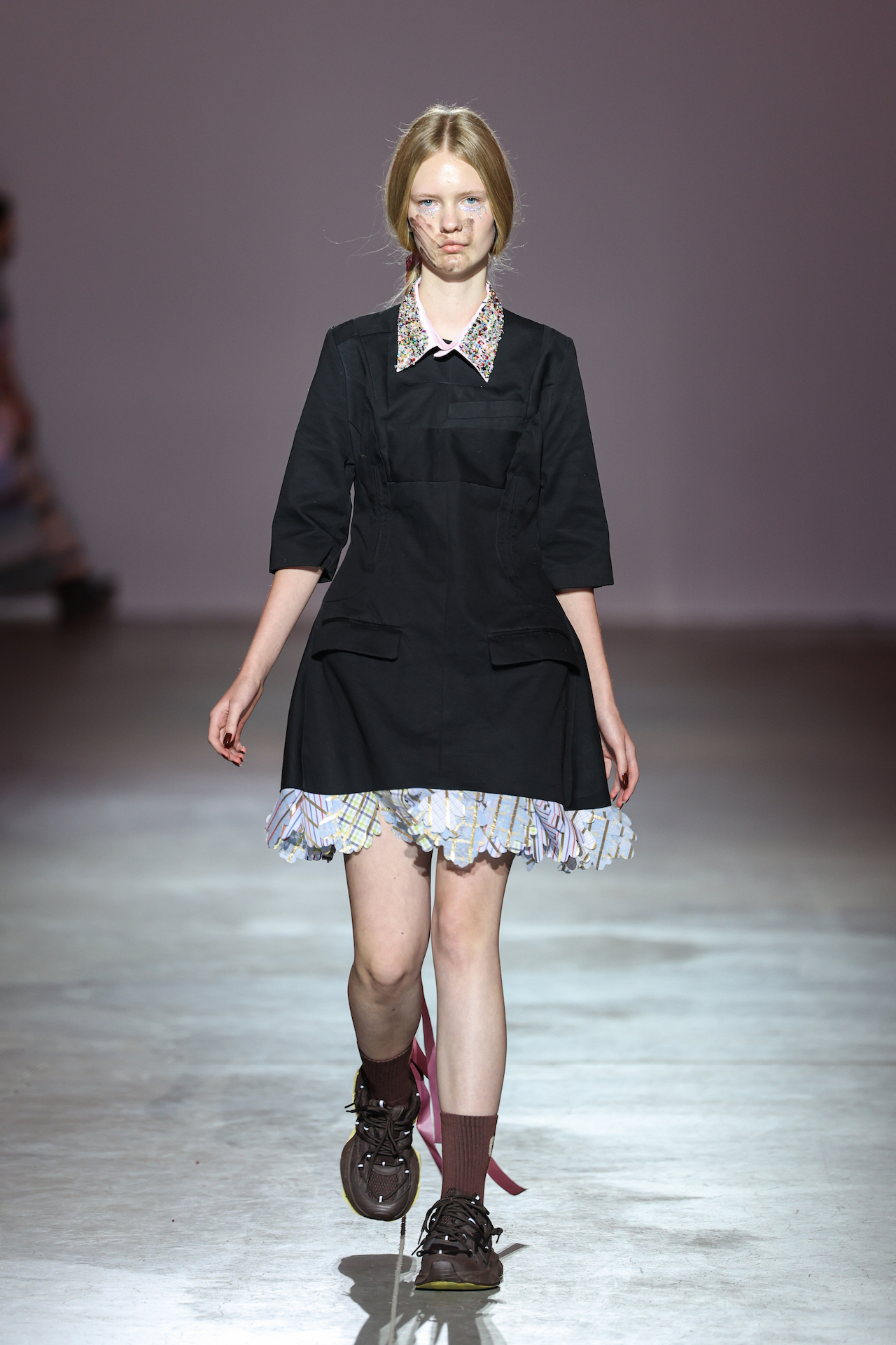 Яким був п'ятий день Ukrainian Fashion Week SS27: яскраві шоу, нові імена та закриття модного тижня91