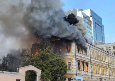 Російський дрон знищив будівлю Національної академії наук України 5