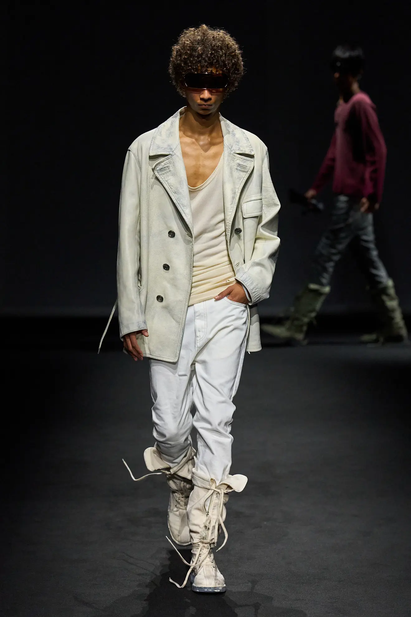 Сорочка стає сукнею, а светр — спідницею: MM6 Maison Margiela представив колекцію весна-літо 202721