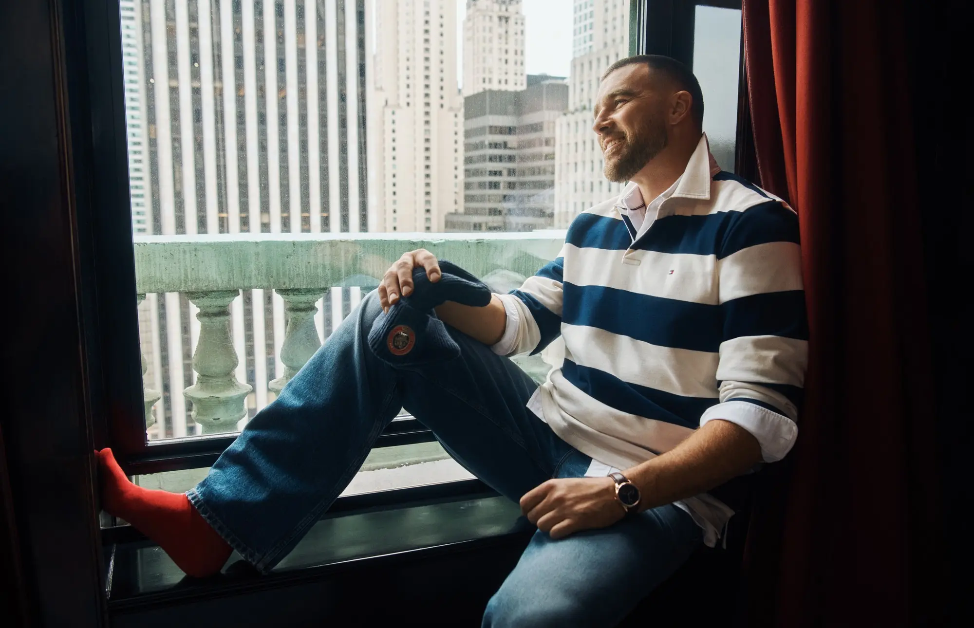 Модний дебют: чоловік Тейлор Свіфт став обличчям бренду Tommy Hilfiger8