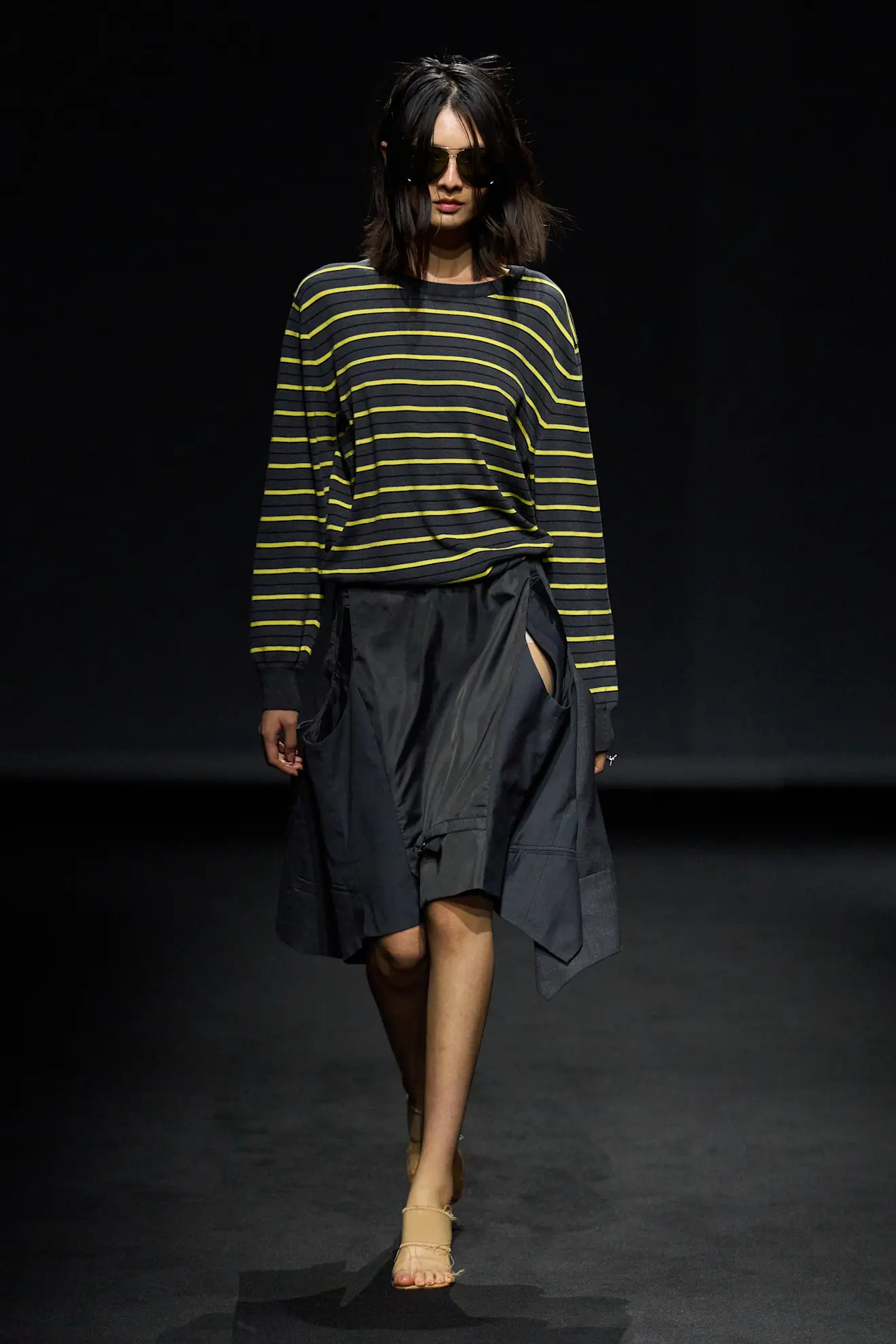 Сорочка стає сукнею, а светр — спідницею: MM6 Maison Margiela представив колекцію весна-літо 202714