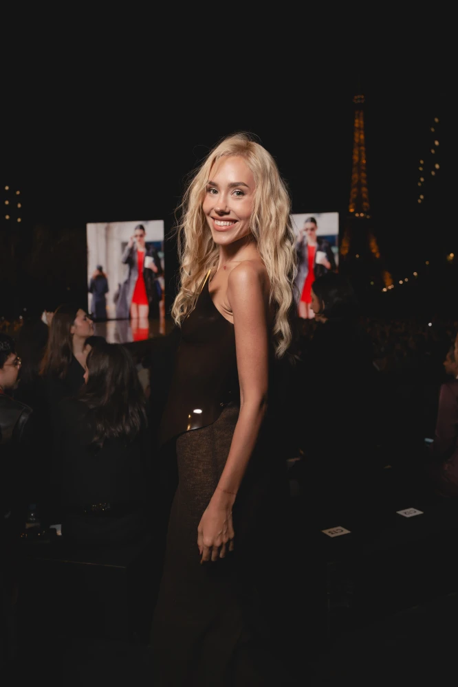 Катя Сільченко вийшла на подіум Le Défilé L’Oréal Paris 2026 разом з Кендалл Дженнер та Євою Лонгорією13
