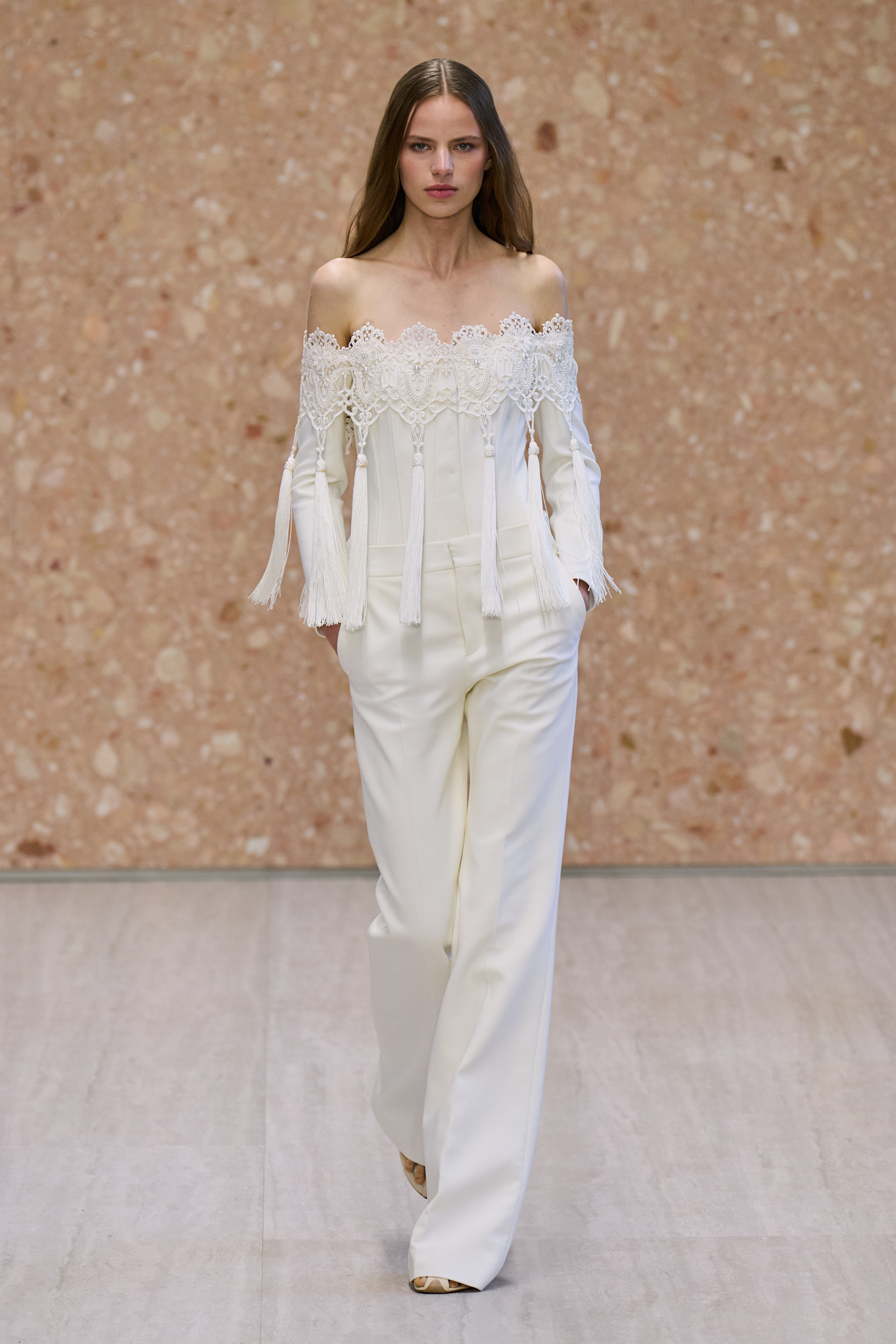 Романтичний код Chloé: Чемена Камалі представила колекцію весна-літо 20275
