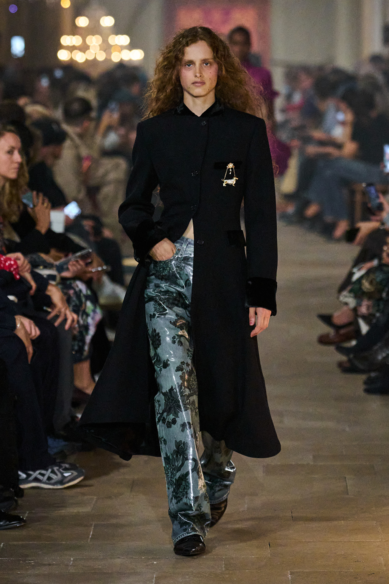 Сучасна Марія-Антуанетта: якою вийшла нова колекція Acne Studios весна-літо 202711
