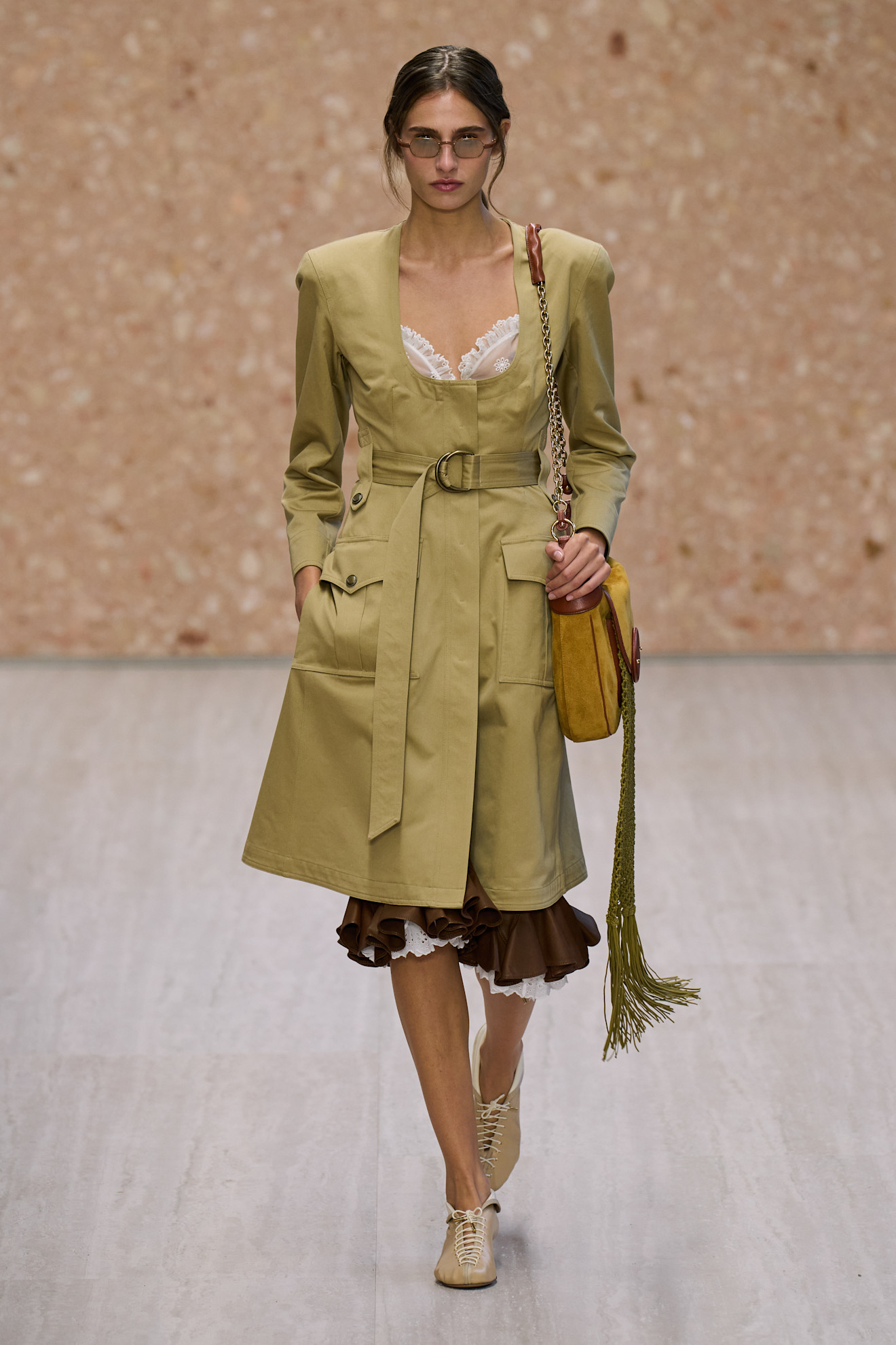 Романтичний код Chloé: Чемена Камалі представила колекцію весна-літо 202721