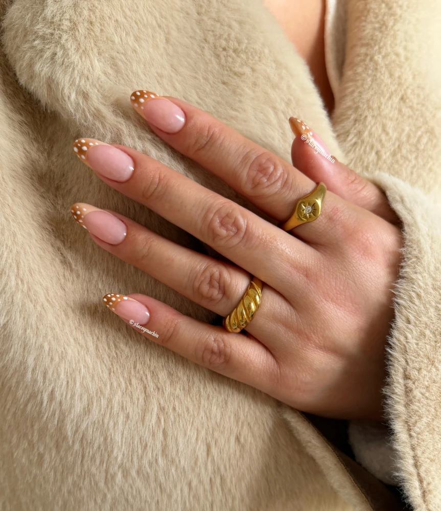 Bambi nails — головний тренд манікюру осені-20266