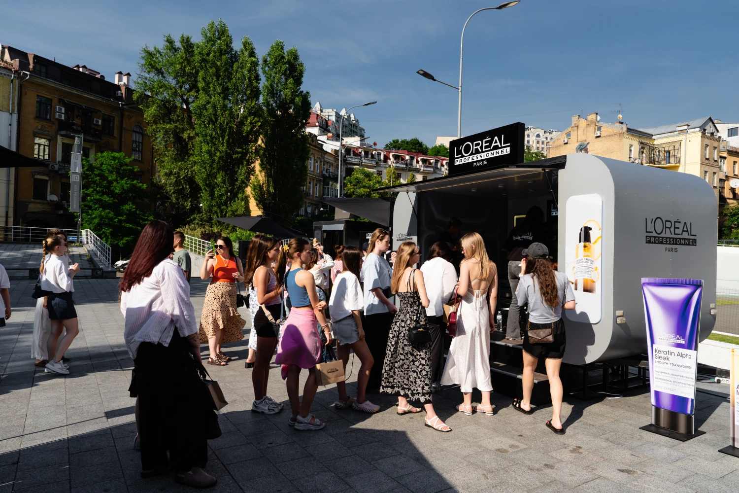 Від салонів до міського простору: як в Україні пройшов Transformation Day від L’Oréal Professionnel11